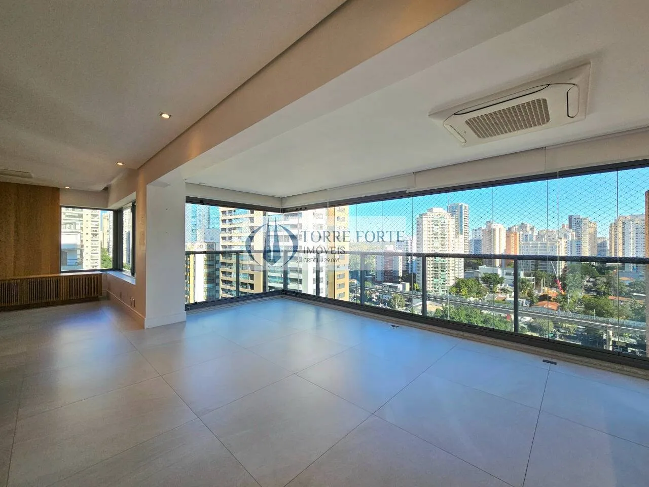 Imagem Belíssimo apartamento 192 m² 3 suítes 5 banheiros 4 vagas, no Campo Belo