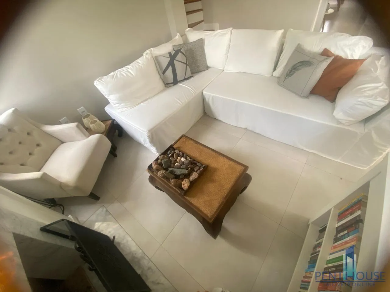 Imagem Casa em Condomínio para Venda em Balneário Camboriú, BARRA, 3 dormitórios, 1 suíte, 2 banheiros, 2 vagas