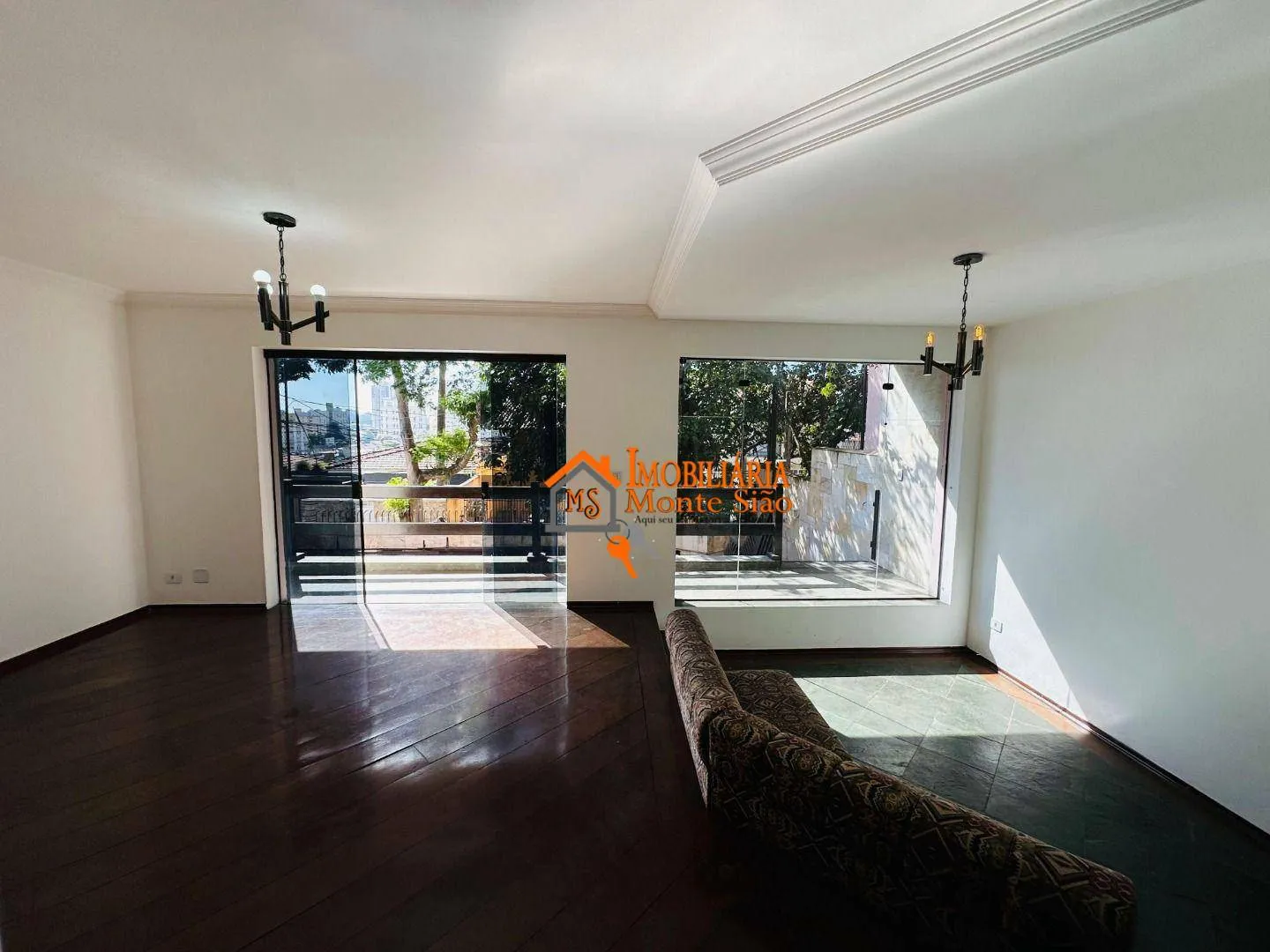 Imagem Sobrado com 3 dormitórios à venda, 364 m² por R$ 1.500.000,00 - Jardim Londrina - São Paulo/SP