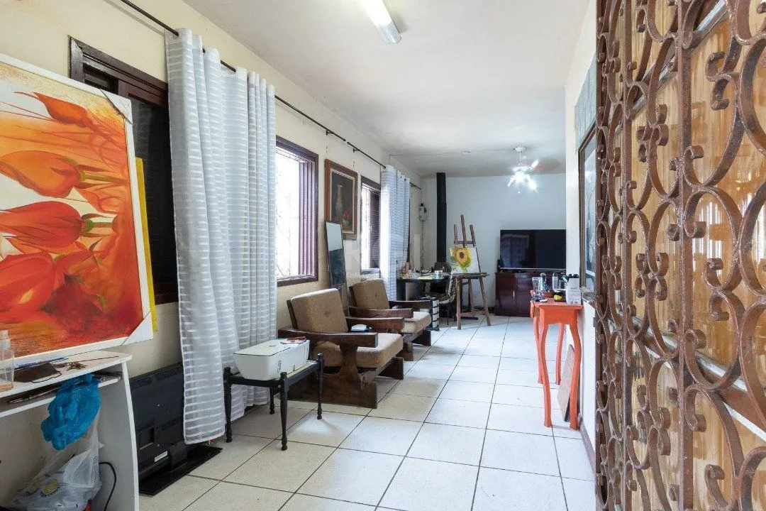 Imagem Casa para Venda - 149.99m², 6 dormitórios, sendo 2 suites, Nonoai