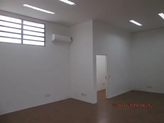 Imagem Galpão para Alugar, 446 m² em Vila Anastácio - São Paulo
