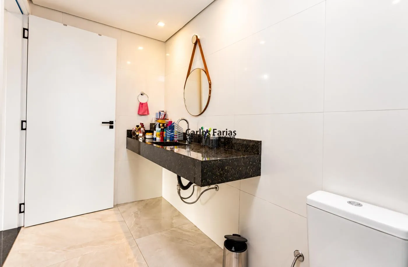 Imagem Casa em Condomínio para Venda em Brasília, Setor Habitacional Jardim Botânico, 3 dormitórios, 1 suíte, 4 banheiros, 2 vagas