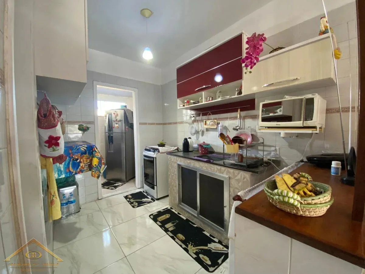 Imagem Casa em Condomínio para Venda em Cabo Frio / RJ no bairro Palmeiras