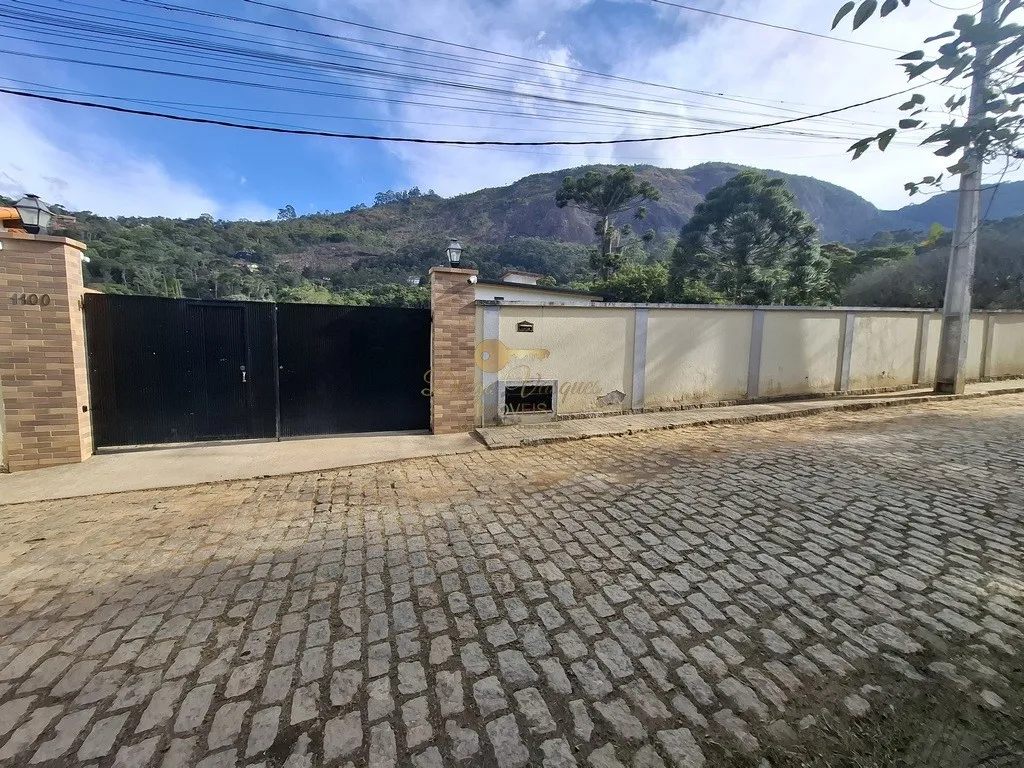 Imagem Terreno em Condomínio para Venda em Teresópolis / RJ no bairro Parque do Imbui