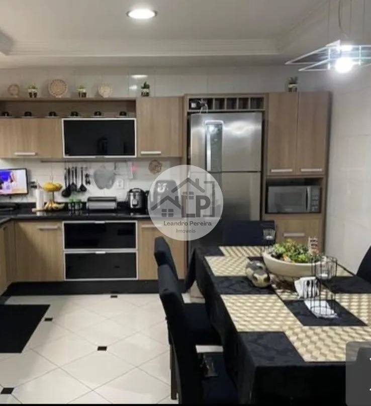 Imagem Casa de Alto Padrão à Venda no Vale da Colina | Volta Redonda, 190m² e Lazer Completo