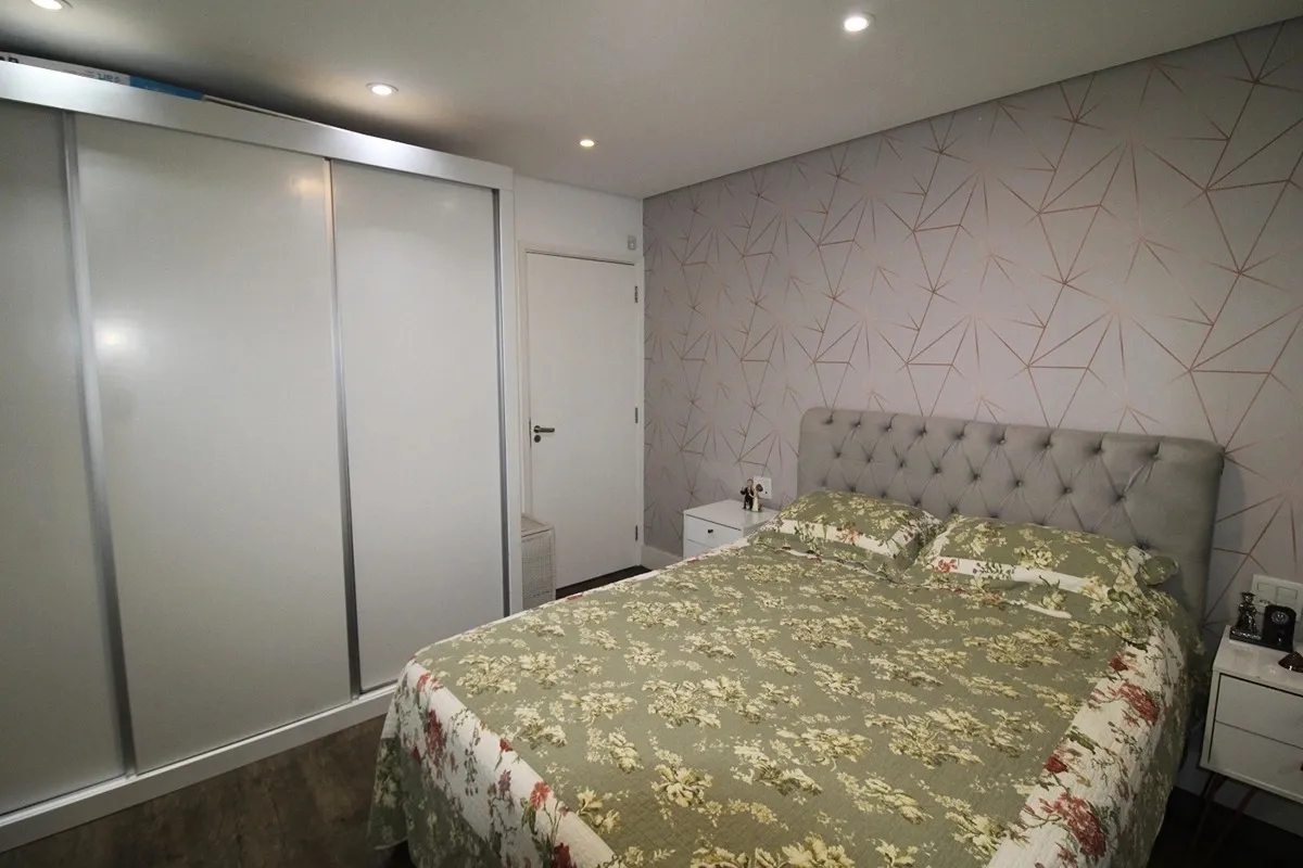 Imagem Casa à Venda - Recém-Reformada e Completa
