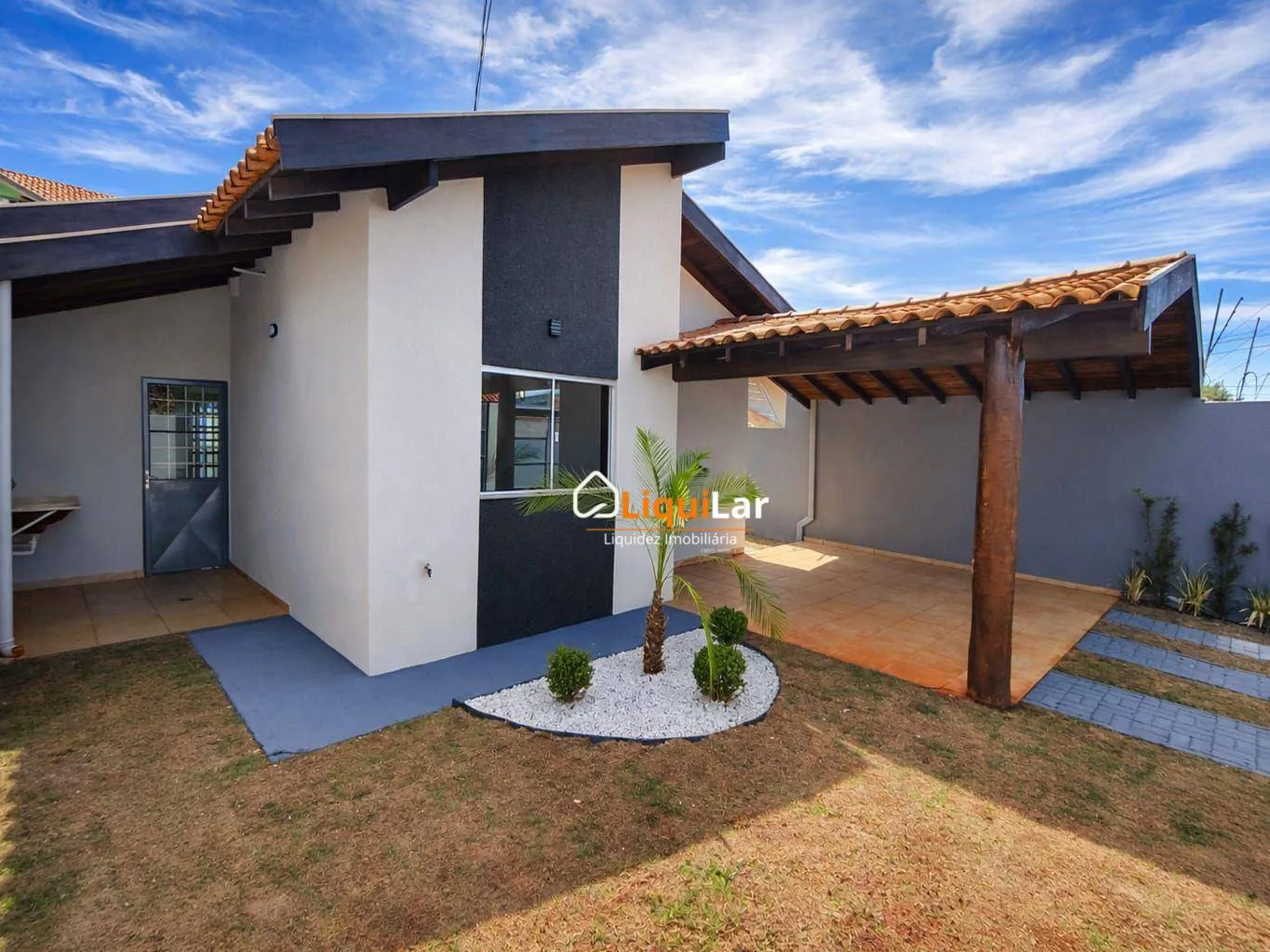 Imagem Vila Planalto | Casa com Suíte e Área Gourmet