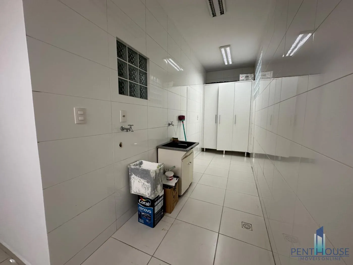 Imagem Casa para Venda em Jaraguá do Sul, Vila Nova, 4 dormitórios, 1 suíte, 3 banheiros, 1 vaga
