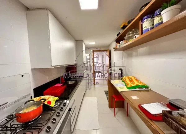 Imagem *Nagib Carone 1402 * Apartamento andar altíssimo, planta muito bem dividida, com possibilidade de i...