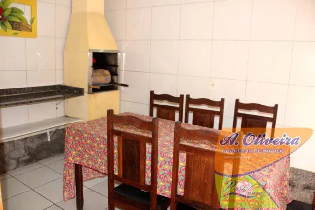 Imagem Casa 03 Dormitórios ( 01suites) - 100 Metros da Praia.