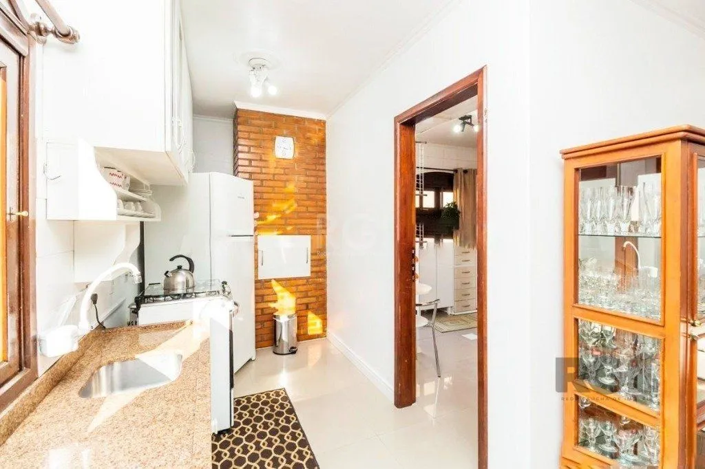 Imagem Casa de 266m² - 5 dormitórios, 5 vagas no bairro São João