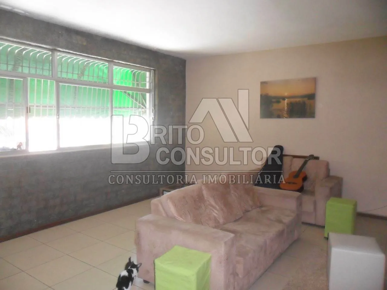 Imagem Vendo Casa Tríplex em Cond Fechado 4 Qts, 4 Vagas, Terraço Mutua - São Gonçalo/RJ.
