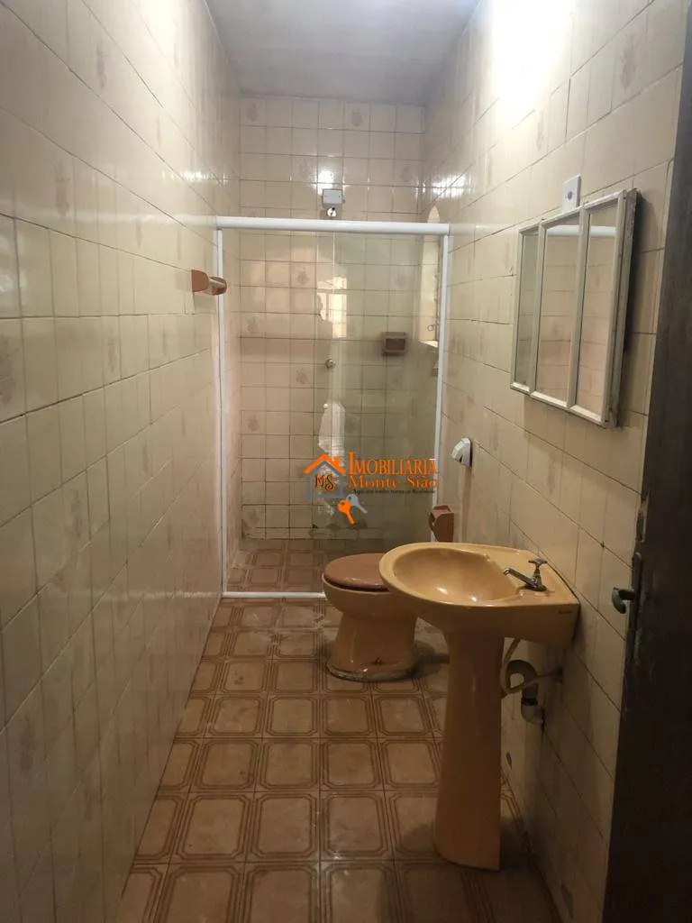 Imagem Sobrado com 7 dormitórios à venda, 268 m² por R$ 650.000,00 - Jardim Bela Vista - Guarulhos/SP