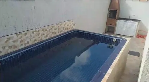Foto do imóvel Casa para Venda em Itanhaém, Cibratel II, 2 dormitórios, 1 suíte, 1 banheiro, 1 vaga em Rua Bahia