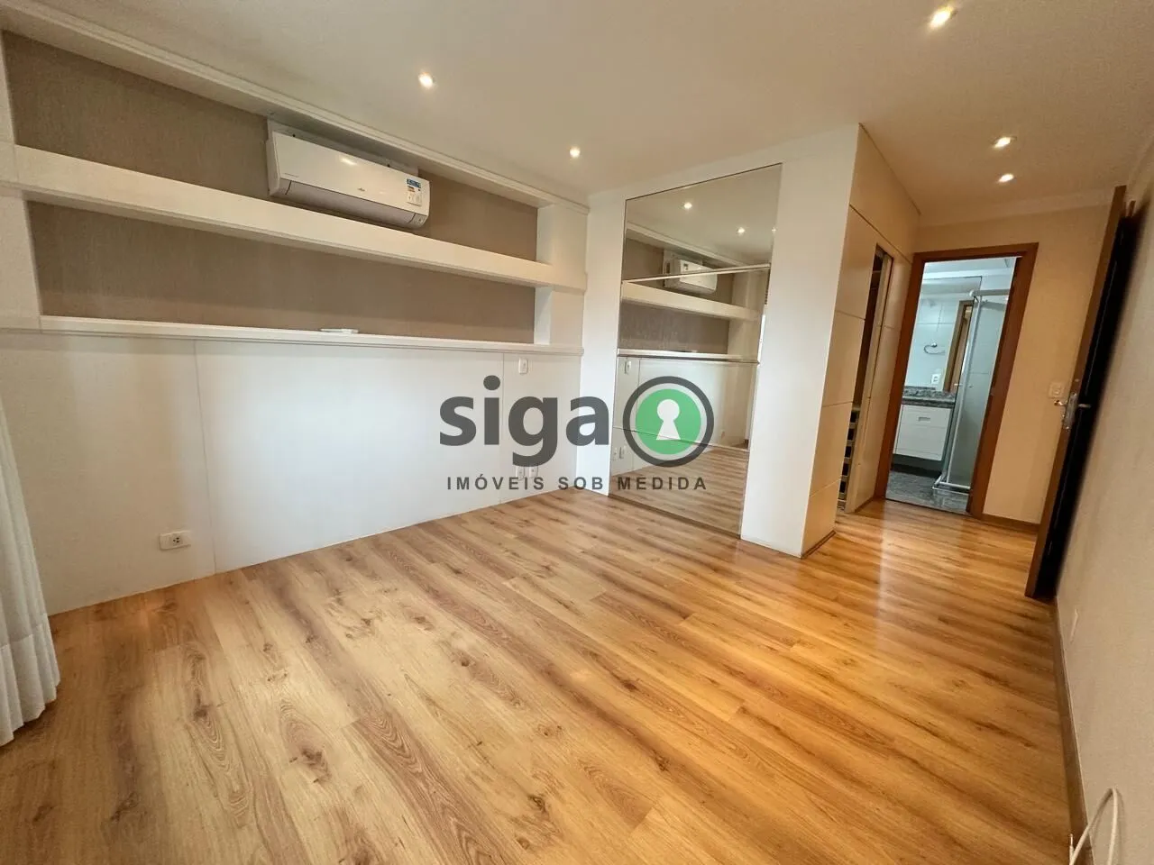 Imagem LINDO APTO 218M 3 SUITES MUITO AMPLO