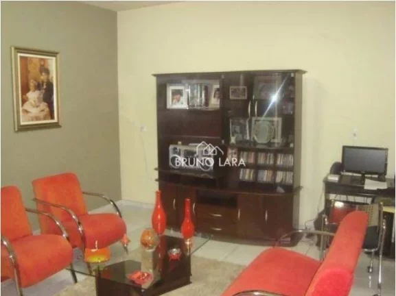 Imagem Casa à venda em Igarapé.