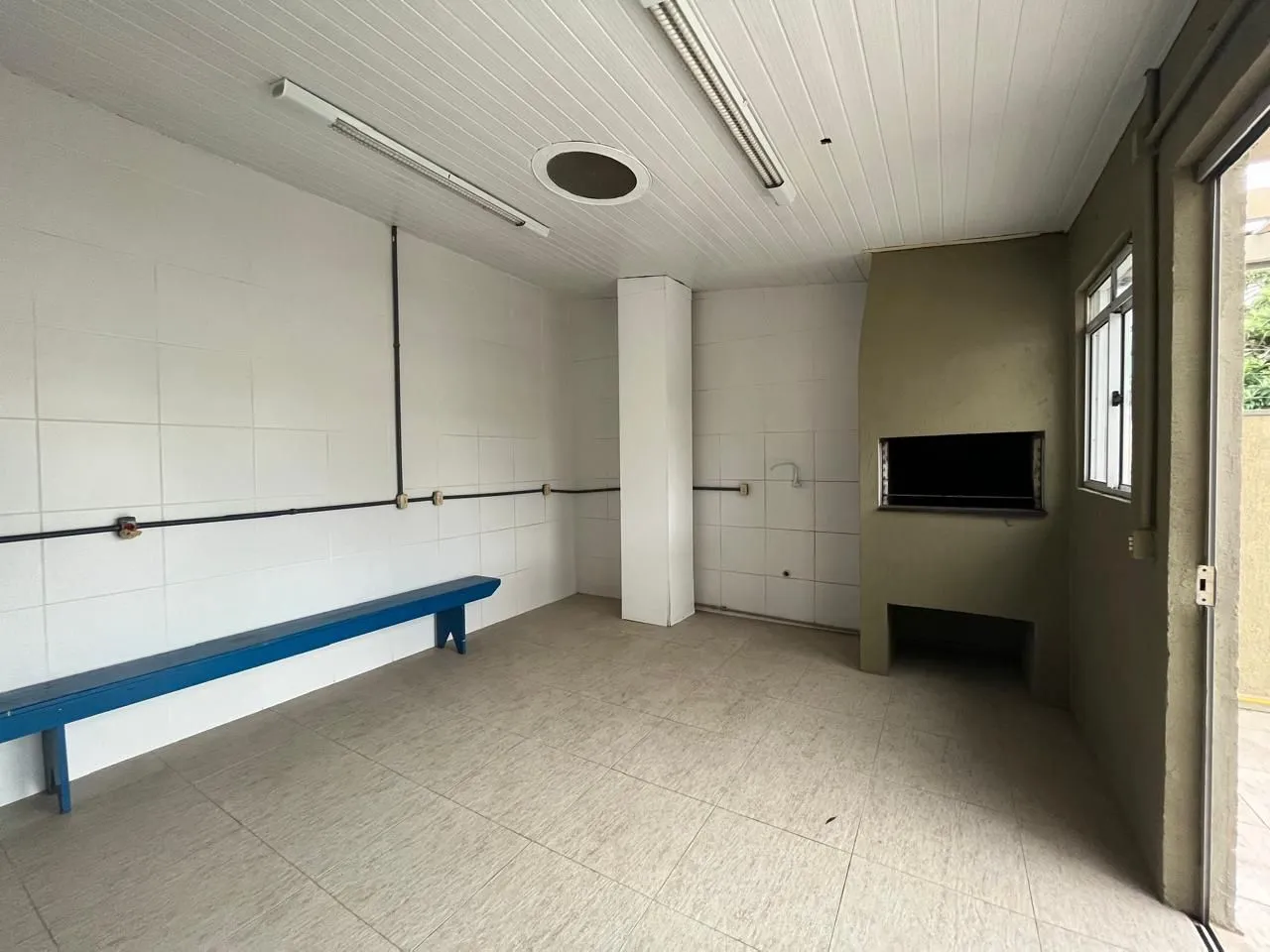 Imagem Prédio Comercial à venda com 5 salas, 400m², 6 vagas, Rua Laudelino Freire no bairro Sarandi em Porto Alegre