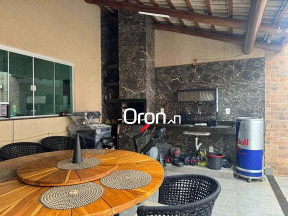 Imagem Casa mobiliada com 3 dormitórios à venda, 125 m² por R$ 489.000 - Bairro Independência - Aparecida de Goiânia/GO