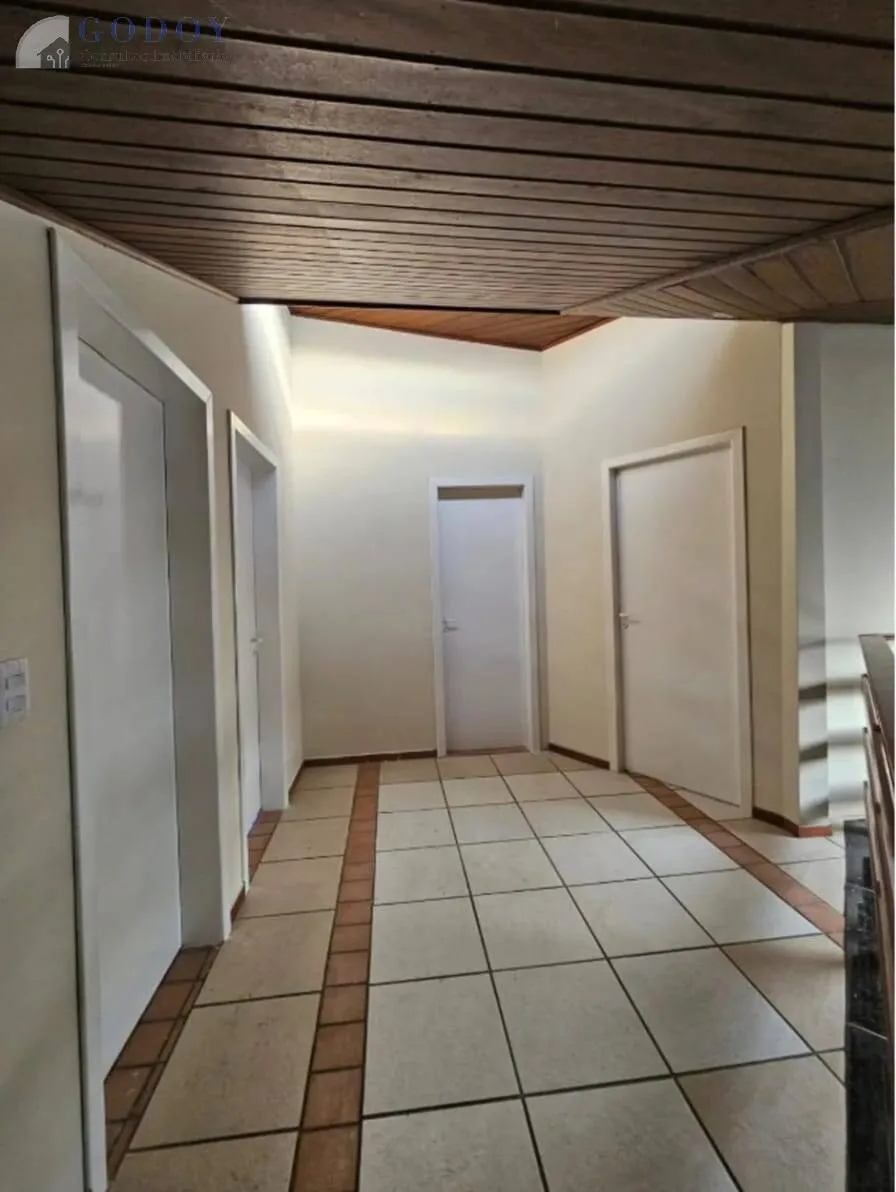 Imagem Excelente oportunidade, casa próximo ao centro da cidade.