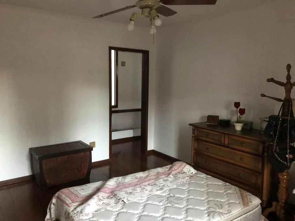 Imagem Casa de 3 dormitórios à venda no Bairro, Jardim do Salso - Porto Alegre