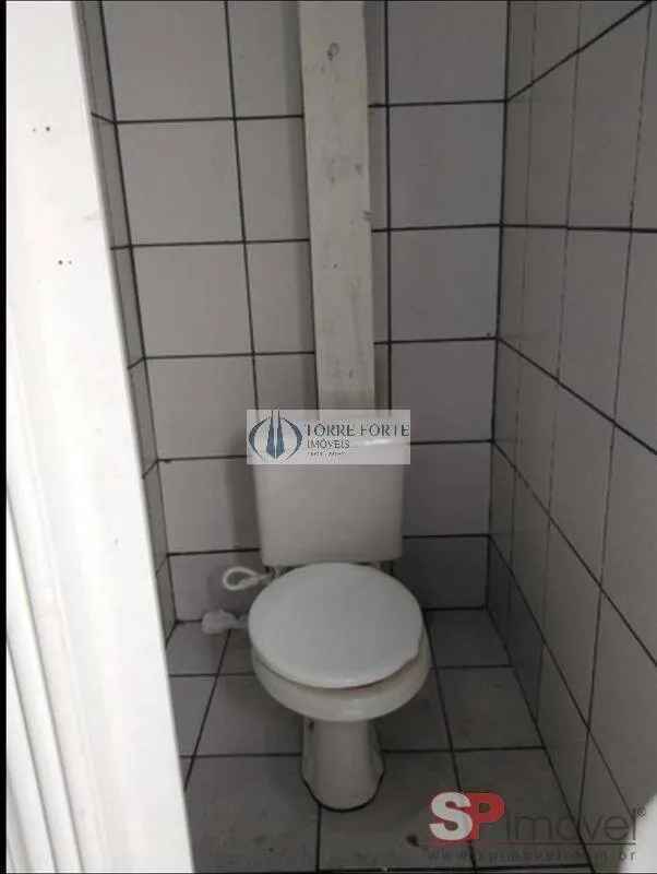 Imagem Casa Terrea com 5 dormitorios 1 suite 4 vagas de garagem na Vila Nhocune