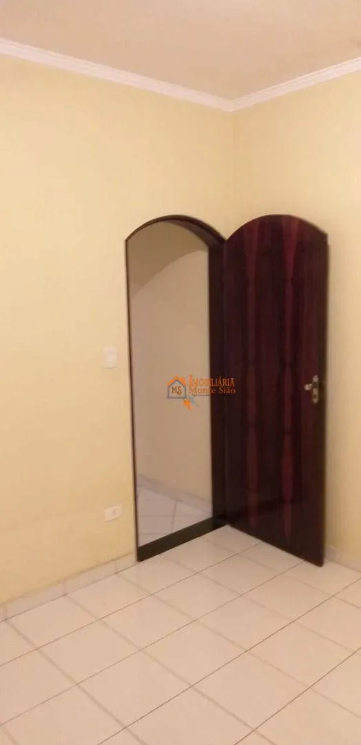 Imagem Casa com 3 dormitórios à venda, 220 m² por R$ 650.000,00 - Parque Continental II - Guarulhos/SP