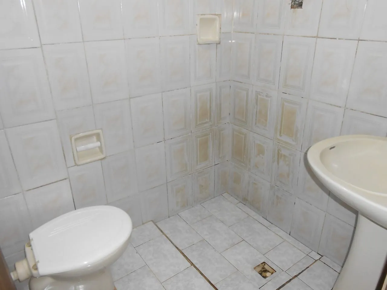 Imagem Casa à venda 3 Quartos, 1 Suite, 1 Vaga, 300M², Jardim Santa Cecília, Pindamonhangaba - SP