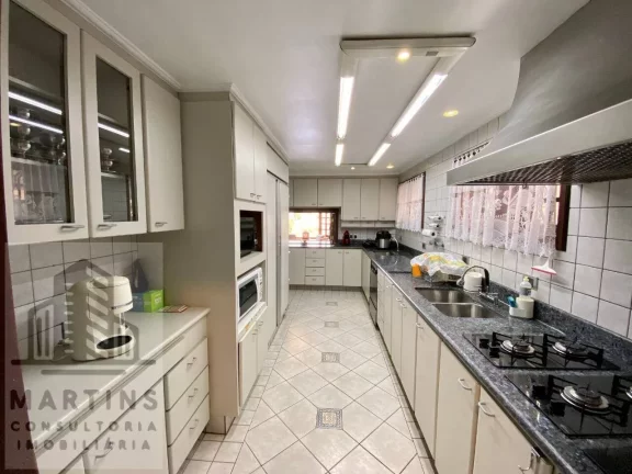 Imagem Excelente Casa Luxuosa no Bairro Campestre.