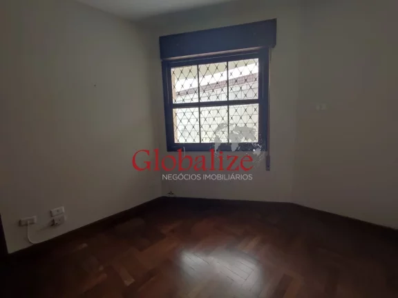 Imagem BELISSIMA CASA COM PISCINA NO BAIRRO DO EMBARÉ, 3DORMITÓRIOS, 1 SUÍTE, GARAGEM PARA 3 CARROS. VALOR R$1.200.000,00