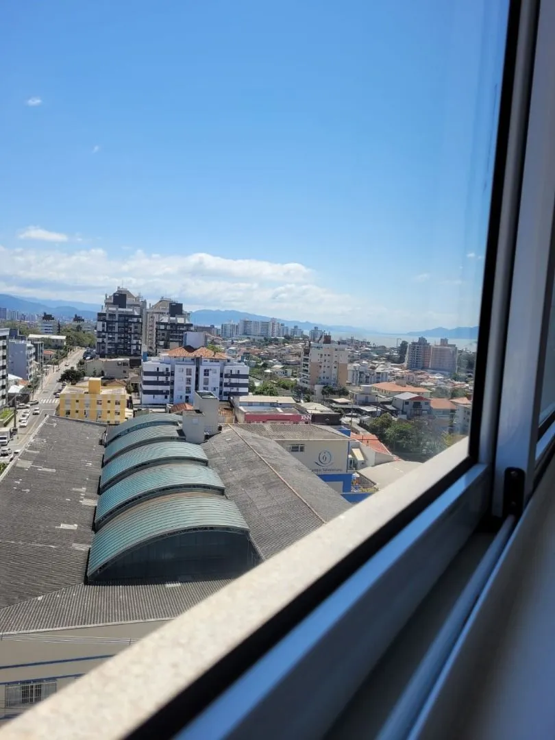 Imagem Apartamento Garden com Hidromassagem | 3 Dormitórios | 2 Vagas + Hobby Box | Estreito - Florianópolis