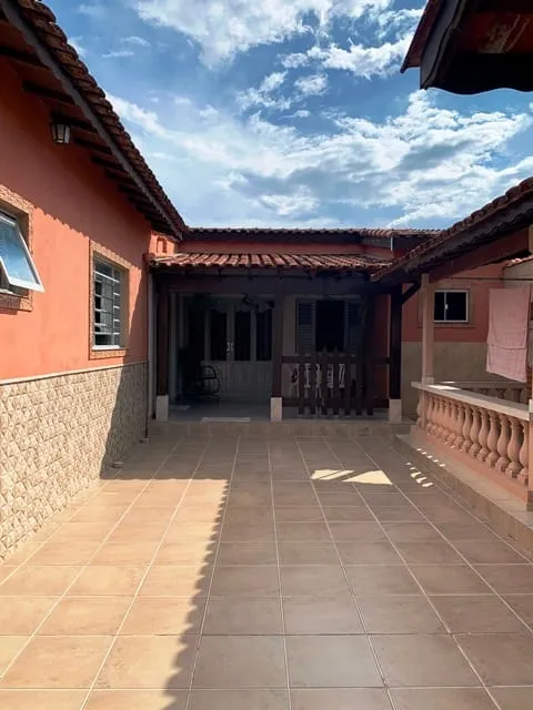 Imagem Casa à venda 3 Quartos, 1 Suite, 4 Vagas, 250M², Residencial e Comercial Cidade Morumbi, Pindamonhangaba - SP