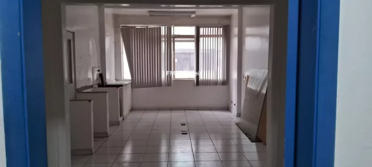 Foto do imóvel Aluguel de Conjunto Comercial de Alto Padrão em Pinheiros, São Paulo-SP: 1 sala, 1 vaga de garagem, 70m².