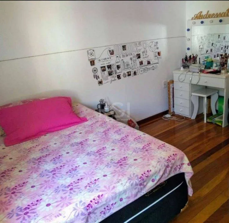 Imagem CASA EM 2 TERRENOS NO BAIRRO MEDIANEIRA