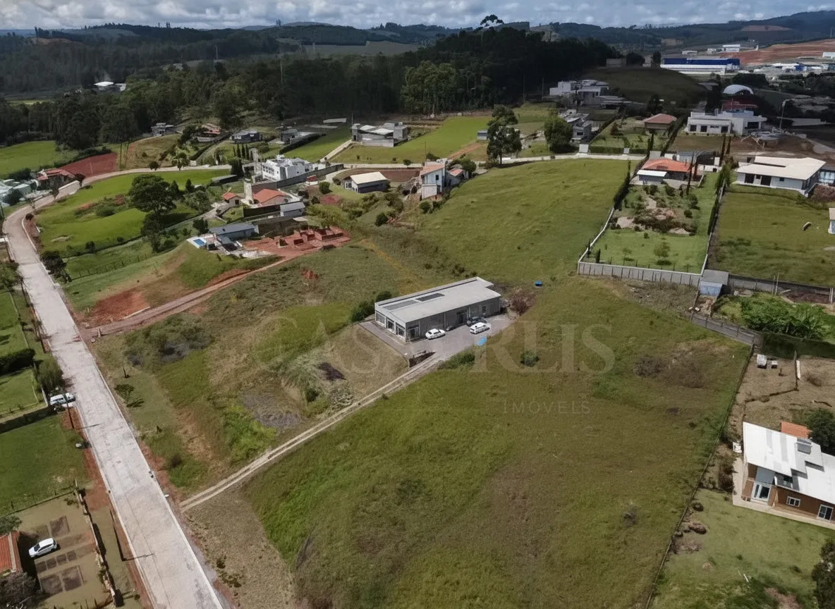 Imagem Casa 336 m² à venda em Residencial e Industrial Campo Alegre, Poços de Caldas