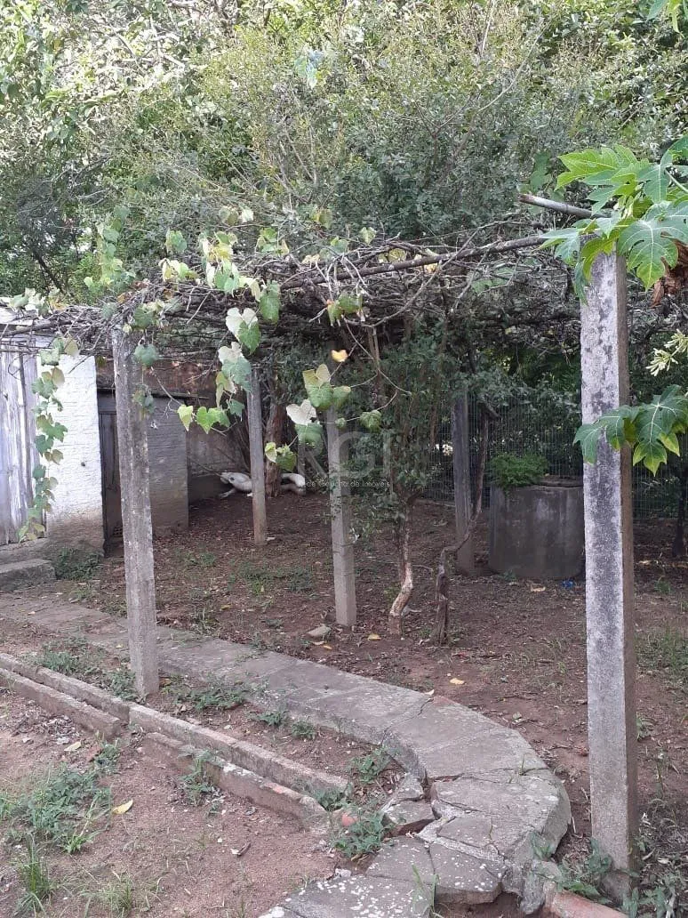 Imagem Casa para Venda - 80m², 2 dormitórios, 3 vagas - Belém Novo
