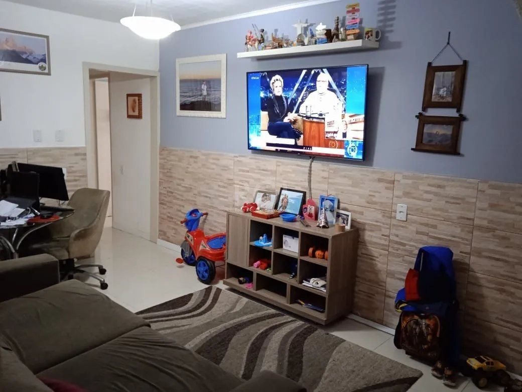 Imagem Casa para Venda - 140m², 5 dormitórios, 2 vagas - Cavalhada, Porto Alegre