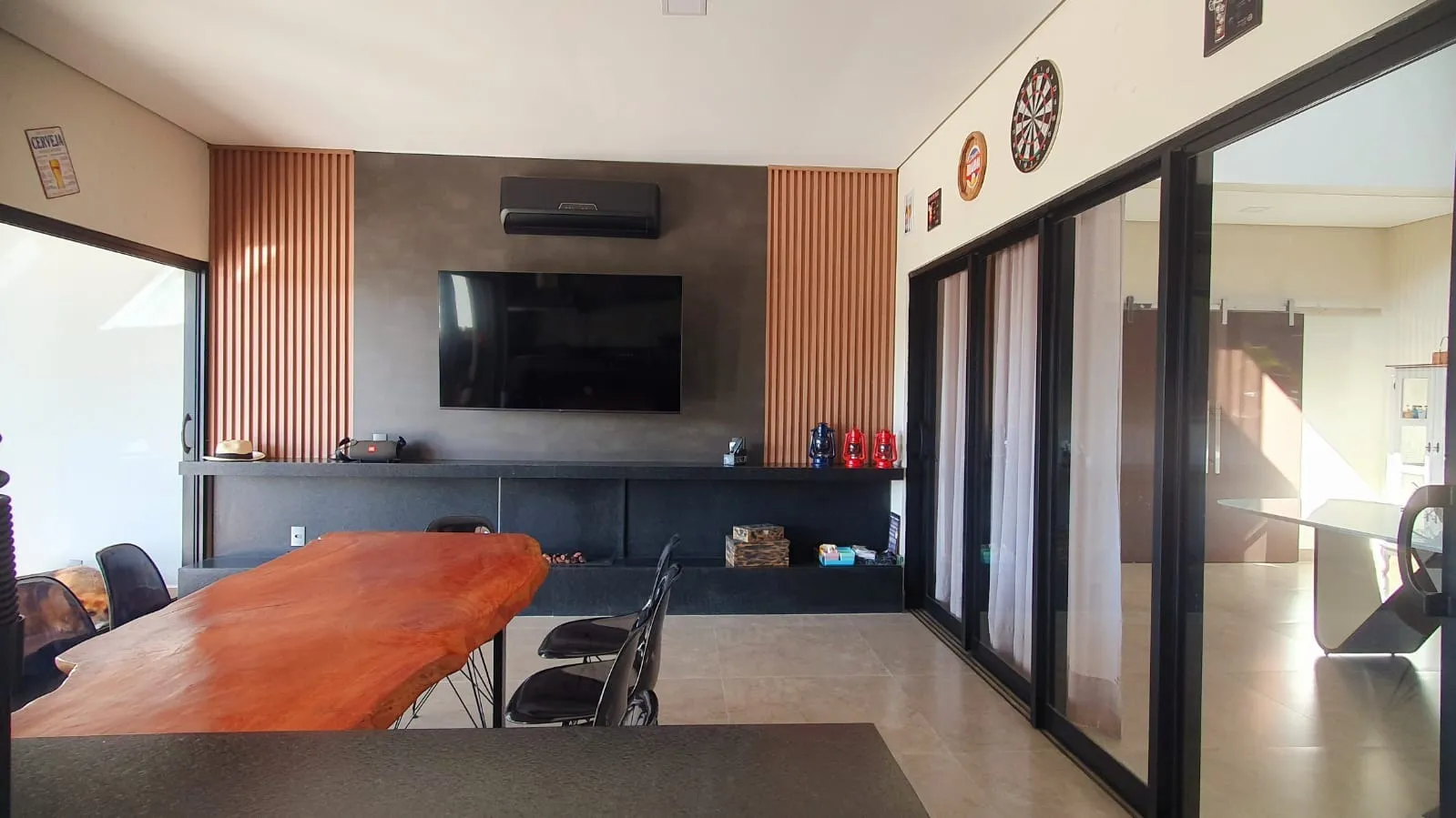 Imagem Luxuosa Casa no Condomínio Ecoresidencial Jequitibá ? 3 Suítes, Piscina, Academia e Muito Mais