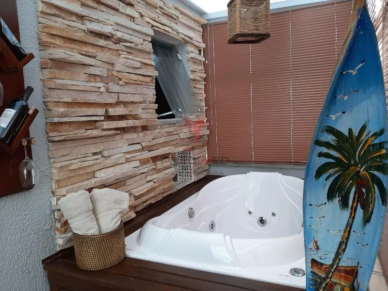 Imagem Apartamento 2 dormitórios 1 suíte 81m² 1 vaga Itacolomi Balneario Picarras/SC