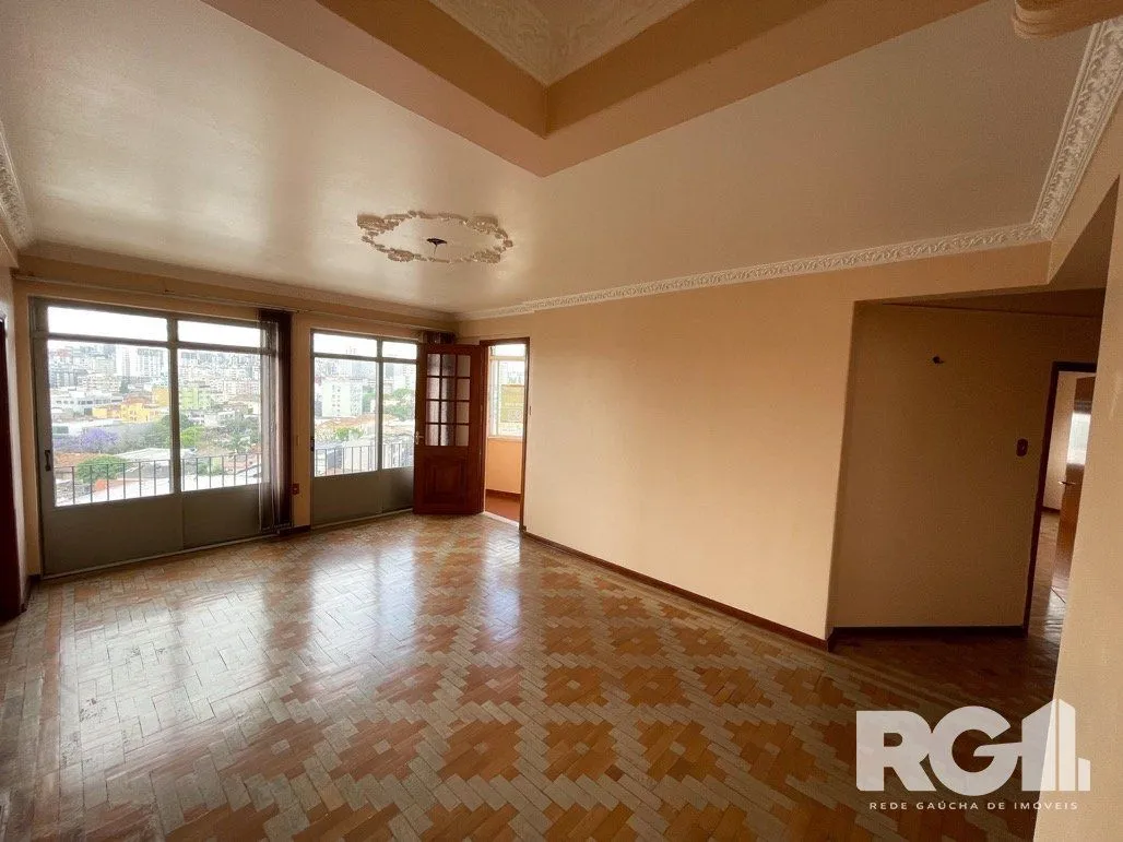 Imagem 303m2 Apartamento com 5 dormitórios no centro da capital.