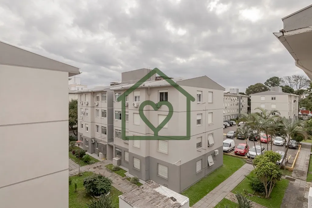 Imagem Bem-vindo ao seu novo lar no coração de Cavalhada, Porto Alegre! Este encantador apartamento de 46...