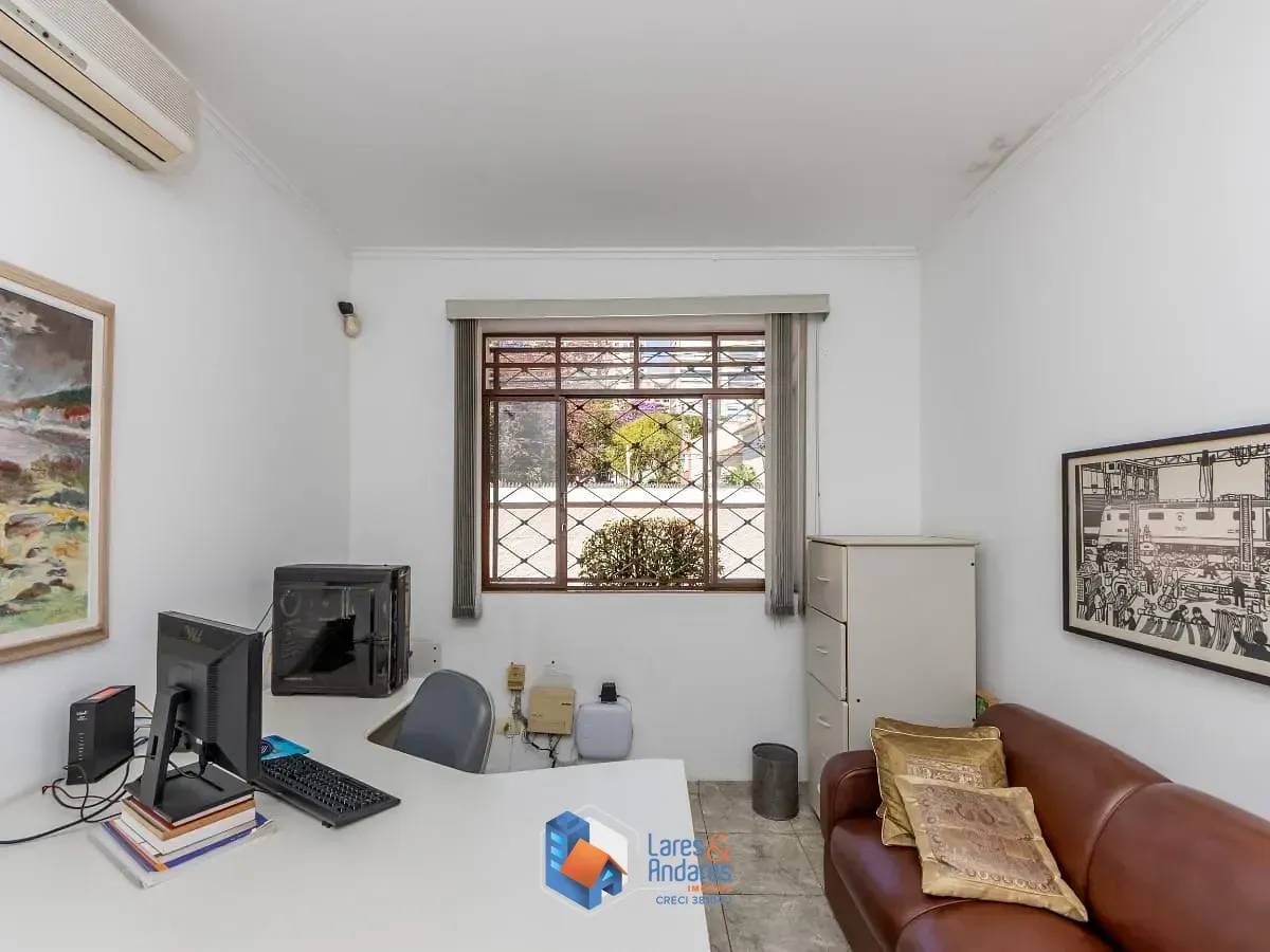Imagem Casa para venda em Aclimação com 3 quartos, sendo 3 suítes, 265m²