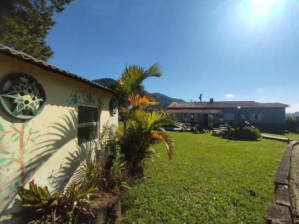Imagem Casa para Venda em Teresópolis / RJ no bairro Granja Guarani