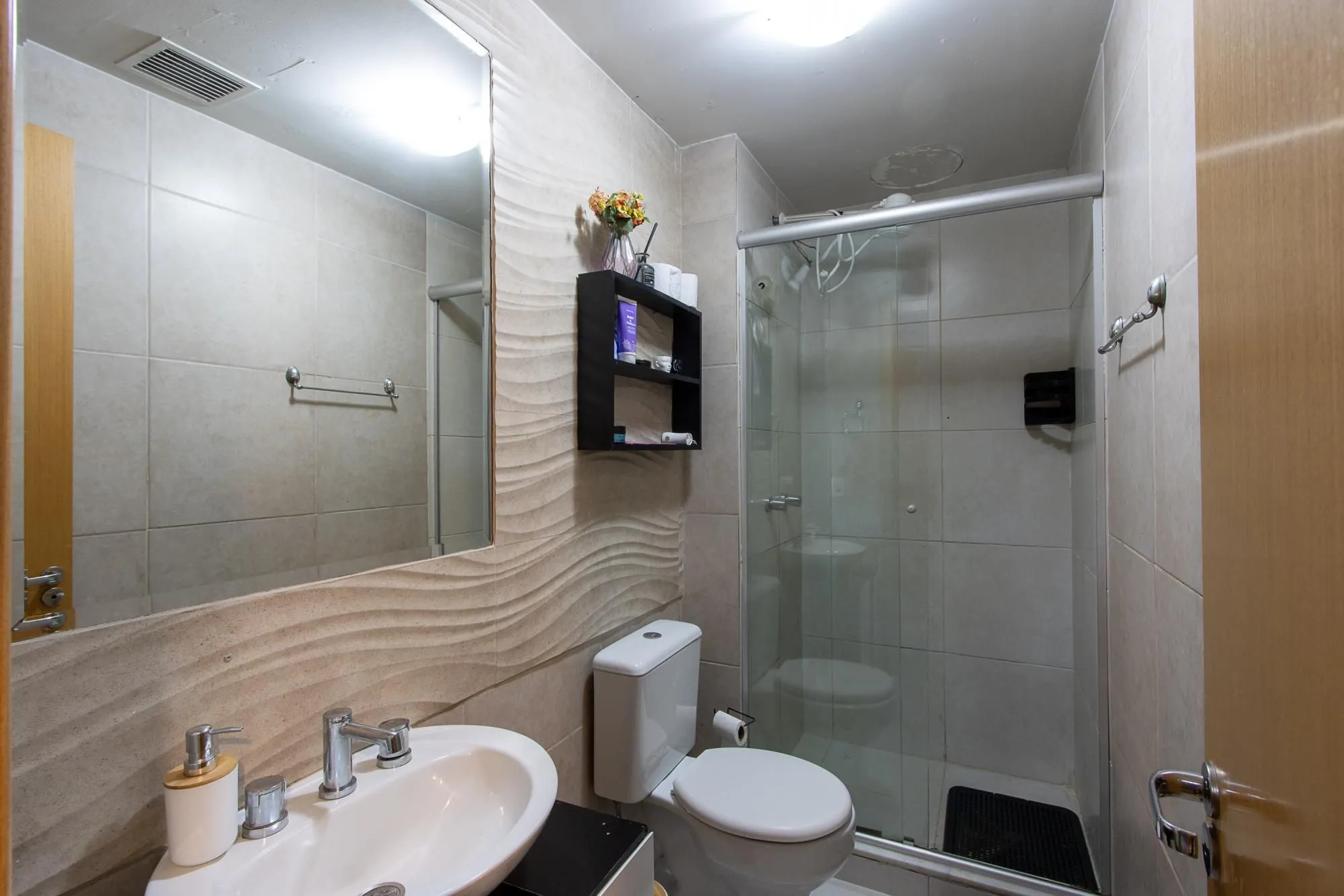 Imagem APARTAMENTO Á VENDA NO BAIRRO TERESÓPOLIS - 03 QUARTOS SENDO 01 SUITE - 01 VAGA