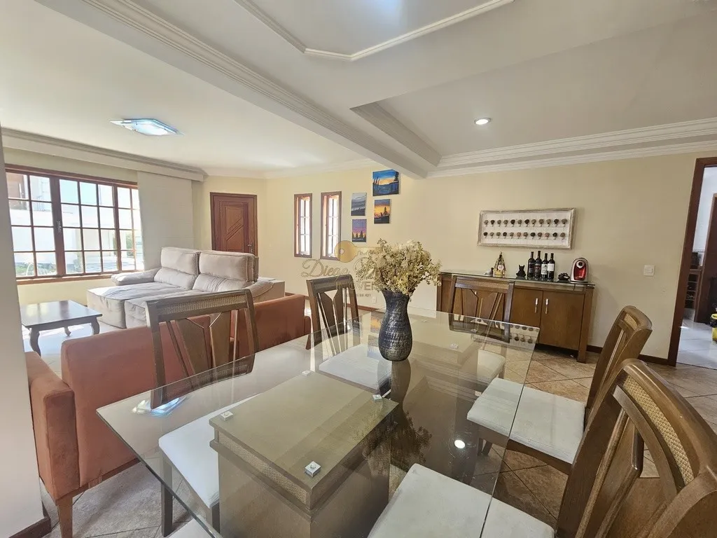 Imagem Casa em Condomínio para Venda em Teresópolis / RJ no bairro Cascata do Imbuí