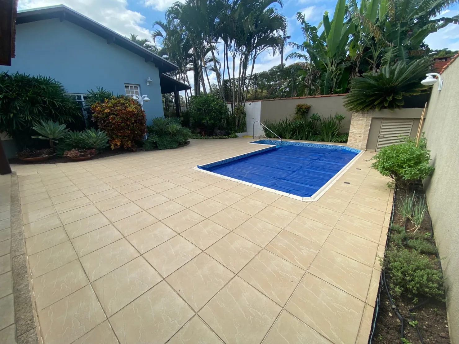 Imagem Casa à venda 3 Quartos, 1 Suite, 4 Vagas, 600M², Internacional Park, Guaratinguetá - SP