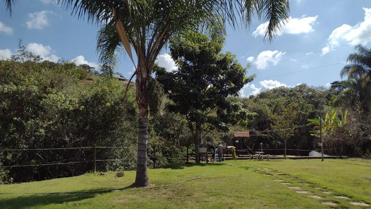 Imagem Sítio a venda com 6.000 m², localizado em Crucilândia/ MG