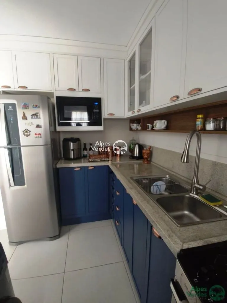 Imagem Vende-se Casa Geminada á 5 minutos da Catedral de Pedra