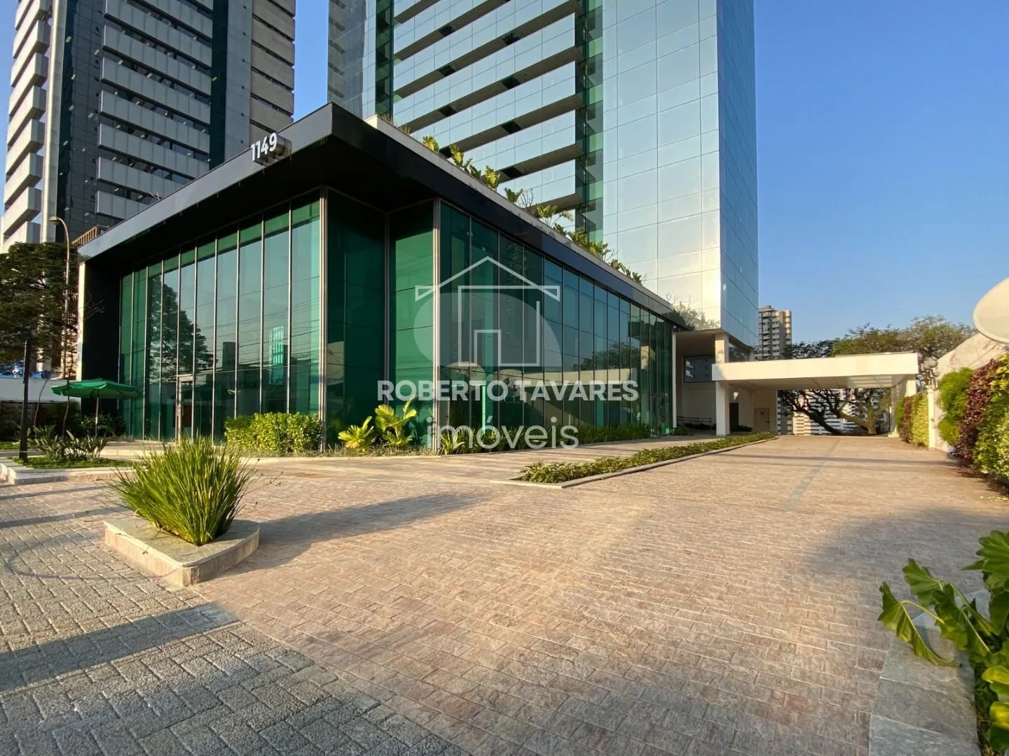 Imagem Prédio Inteiro de 10640m² no bairro Liberdade, em São Paulo