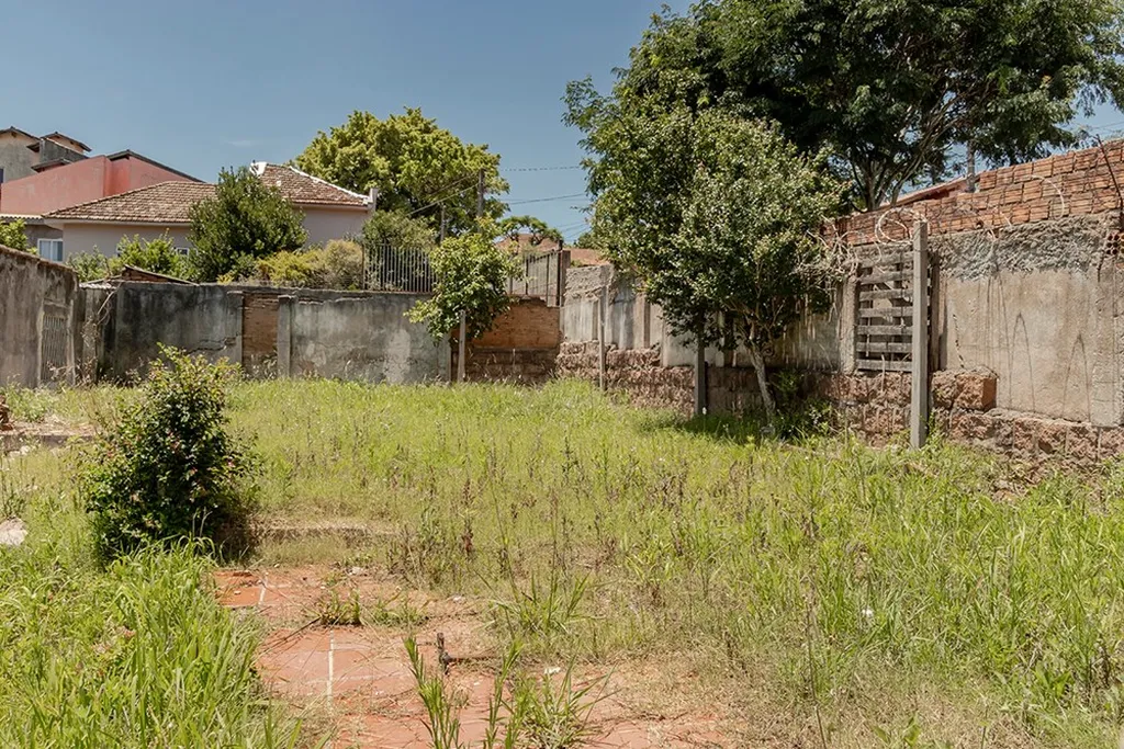 Imagem Terreno em Cascata