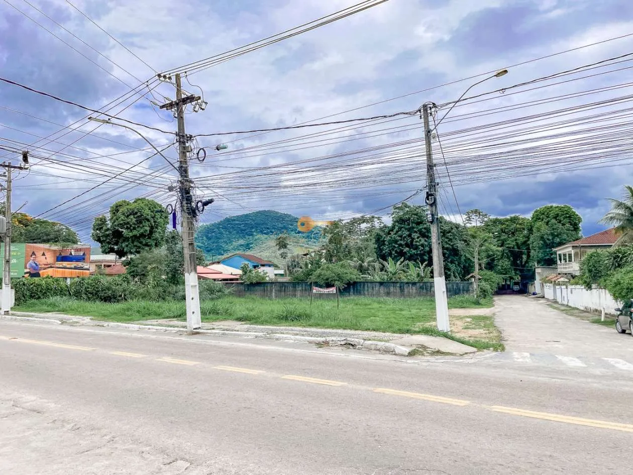 Foto do imóvel Terreno para Venda em Guapimirim / RJ em Avenida Dedo de Deus